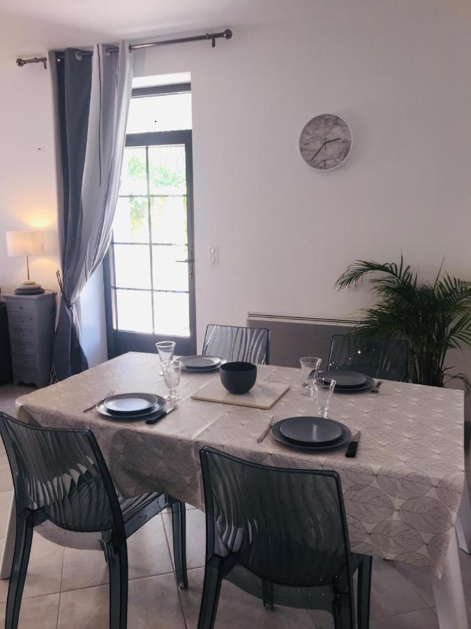 Appartement Cour Ancienne Abbaye Saint-Astier  Εξωτερικό φωτογραφία